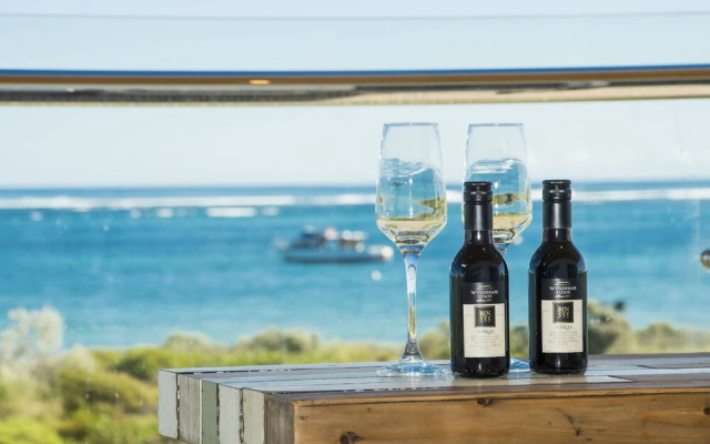 Oceans Up - Luxury Apartment With Ocean Views