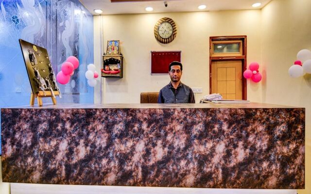 OYO 22110 Hotel Karni Palace