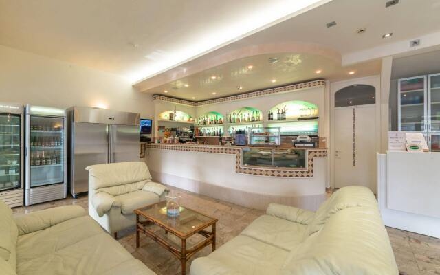 Hotel Airone
