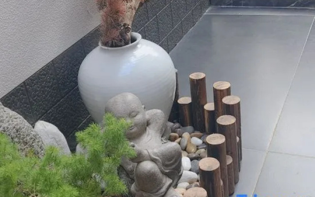 One Sleep One She B&B