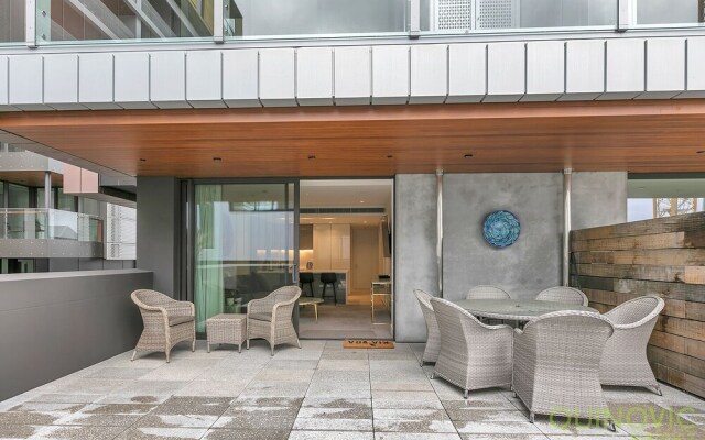 QV Harbour One Bedroom with Parking -866