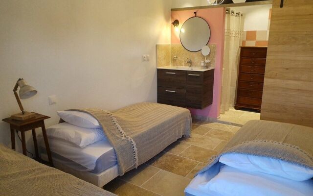 Domaine les Bayles - Chambres d'hôtes