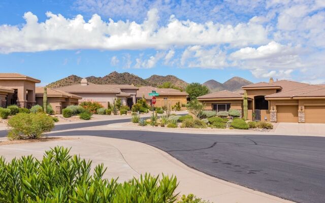 Casa Highland 3 Bedroom Home by RedAwning