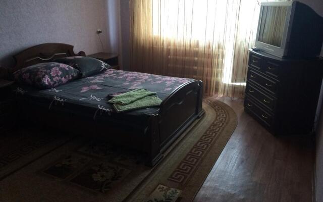 Apartment na prospekte Druzhby Narodov 5