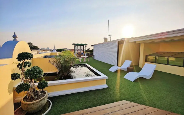 siri grand bangkok hotel