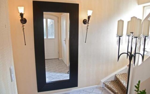 Lion Homestay Munich