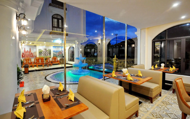 Crown Nguyen Hoang Hotel