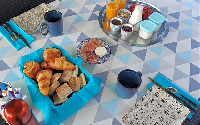 Le Clos De La Caneda