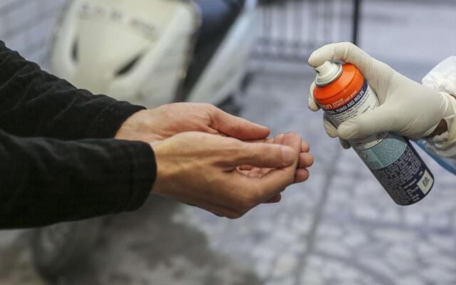 OYO 79600 The Premium Villa