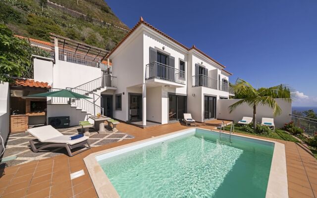 Casa Amaro Mar by Our Madeira