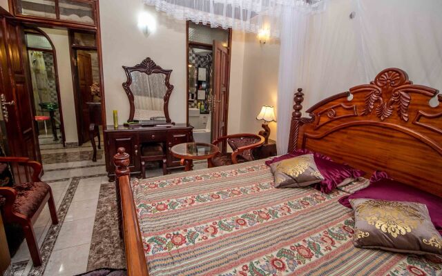 Albert Suites