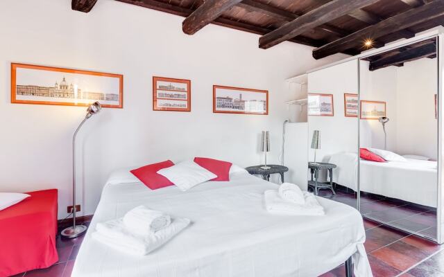 Romantic House in Trastevere