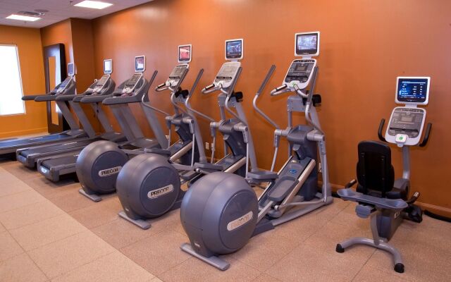 DoubleTree by Hilton Collinsville - St. Louis