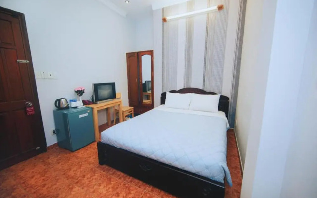 YHD Hotel