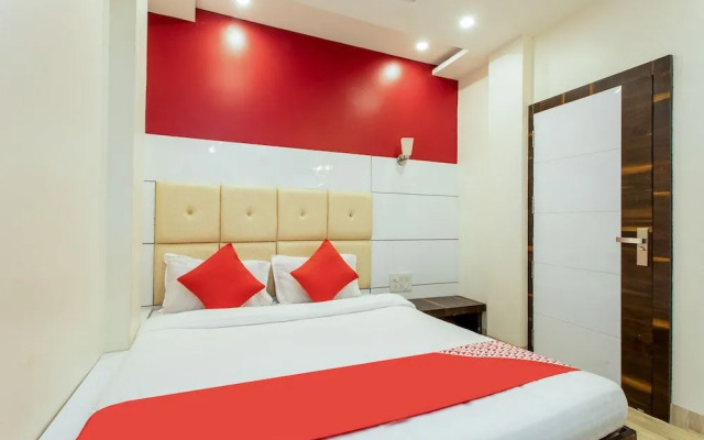OYO 24822 Samarth Guest House
