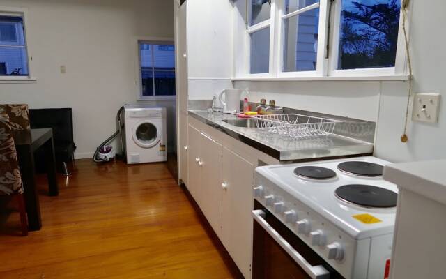 Arent Serviced House 14 Phyllis Street