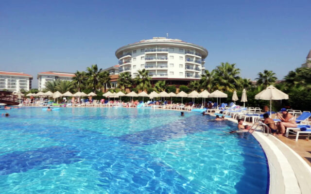 Seaden Sea World Resort & Spa