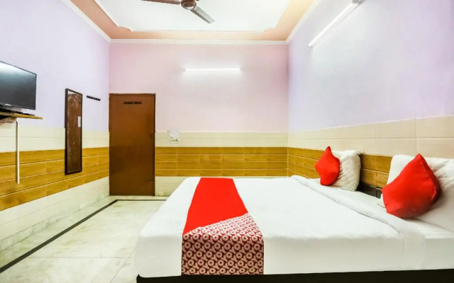 Aarav Guest House by OYO Rooms