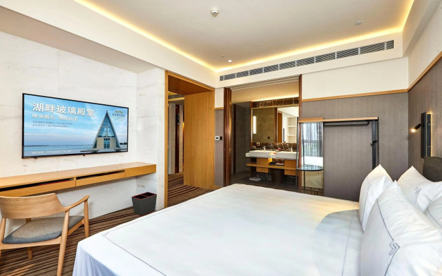 Tongli Lakeview Hotel