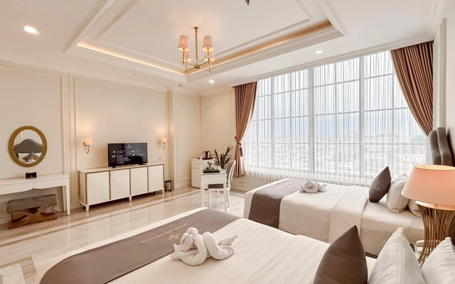 Grand Senyum Hotel – Guest Rooms – Yogyakarta