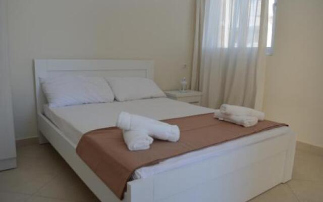 Sejdi Apartments
