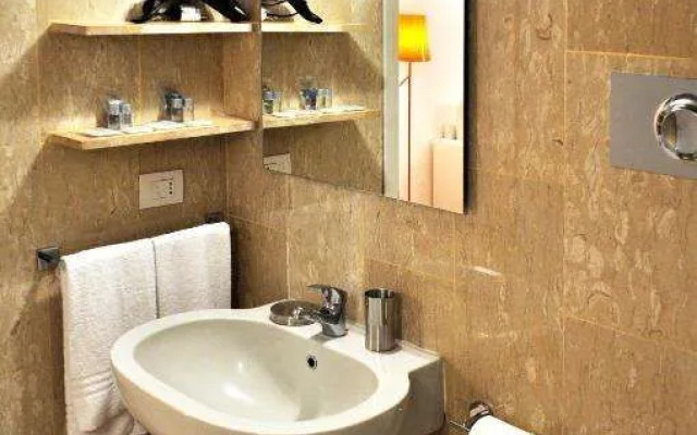 Bb Hotels Aparthotel Bocconi