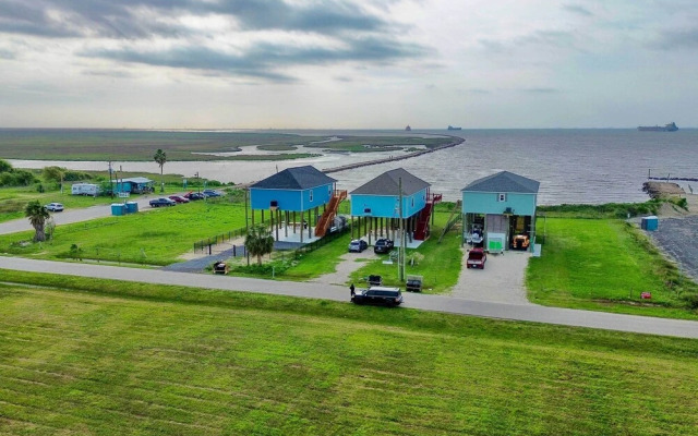 Port Bolivar Beach House w/ Oceanfront Views!