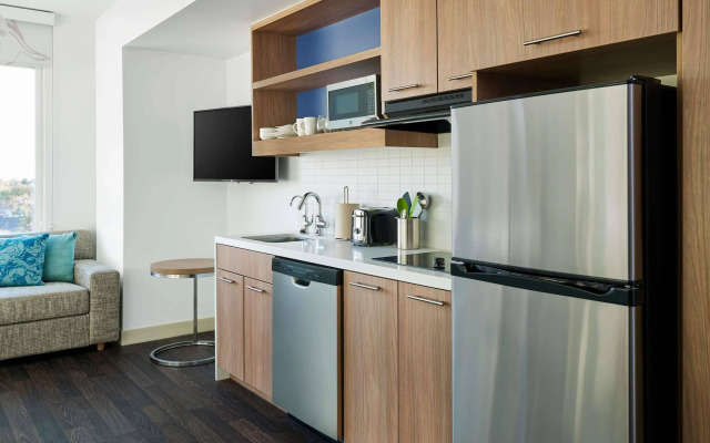 Element Chandler Fashion Center