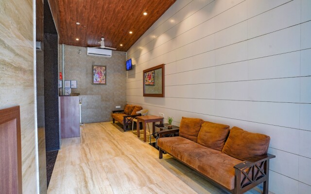 Starwood Residency by Fabhotel