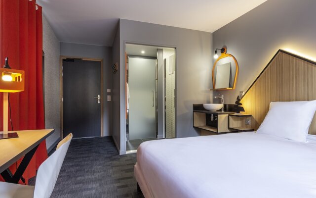 Hotel Base Camp Lodge