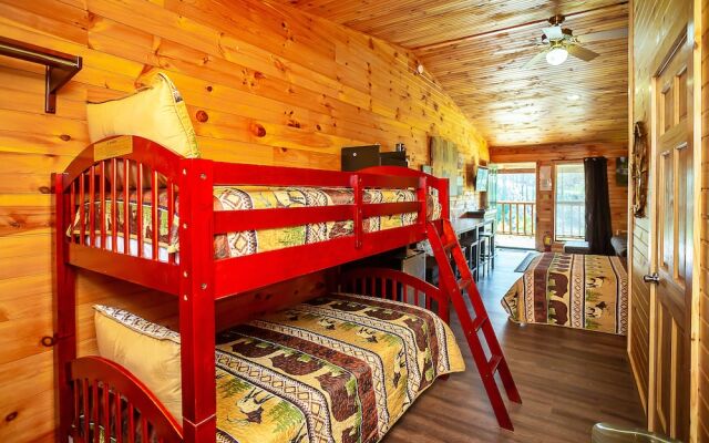 Bigfoot Lodge Room Three