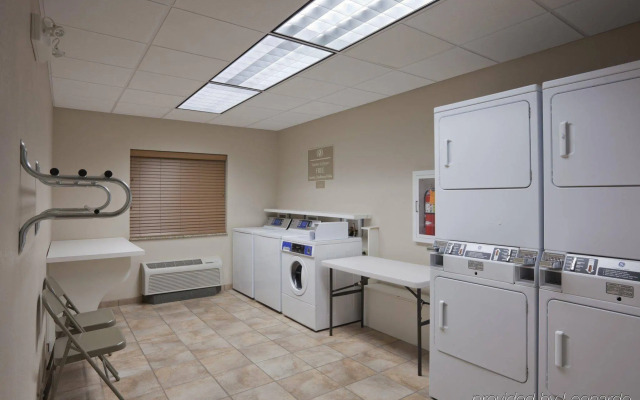 Candlewood Suites Perrysburg by IHG