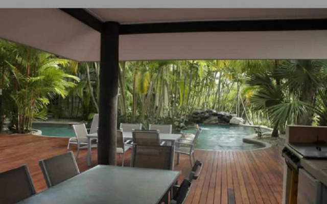 Port Douglas Retreat