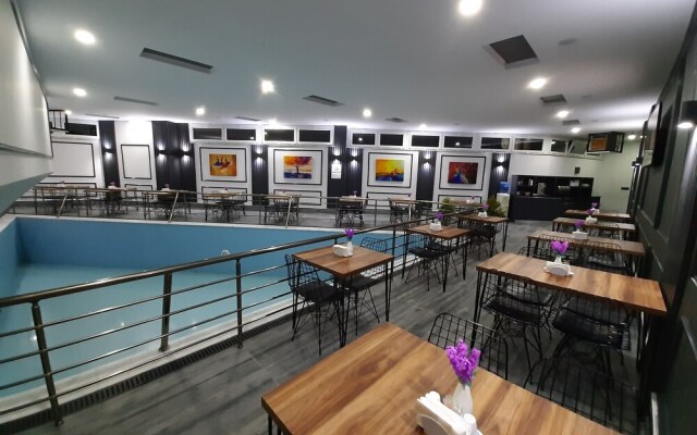 Asiwa Otel