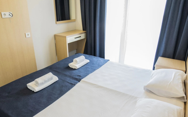 M2 Otel