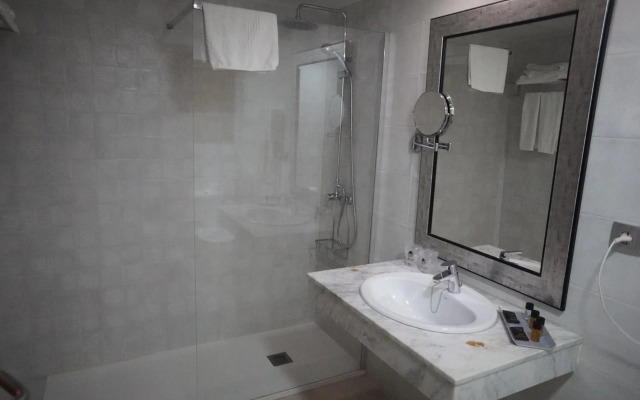 Grand Copthorne Waterfront