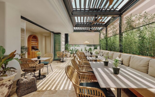 Casa Manor Boutique Hotel
