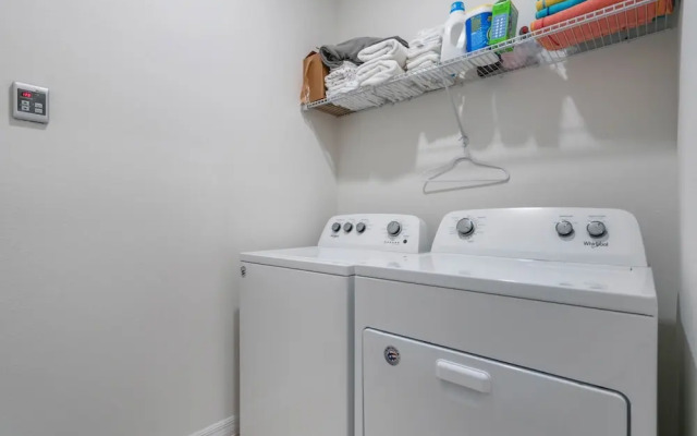 Solterra Villa With Screened Pool & Lake View