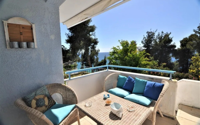 Zennova 15 Naftilos Family Summer House