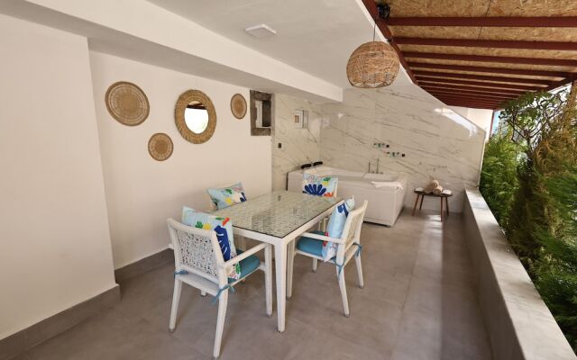 Livia Luxury Apart Hotel