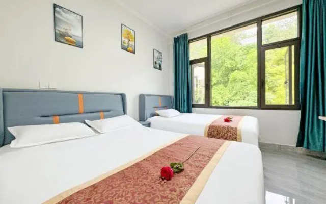 June Shiguang Homestay (hengdian movie and television city branch)