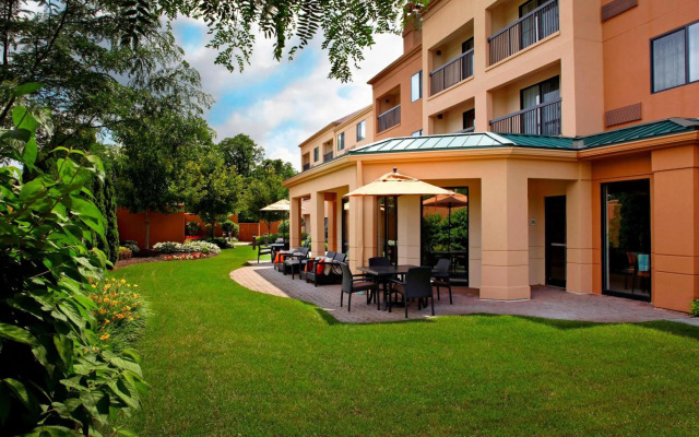 Courtyard by Marriott Newark Granville