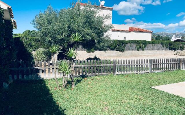 AME57 Preciosa Villa Con Piscina 10 pax