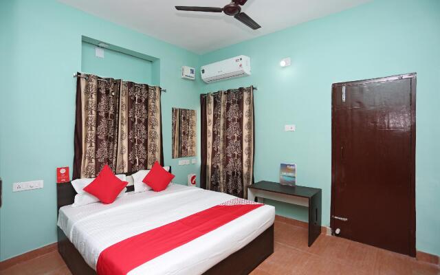OYO Flagship 17276 The Maple Tree Hotels
