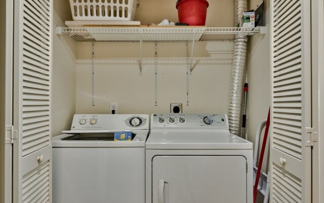 Sterling Gem Heated Pool Beach Front