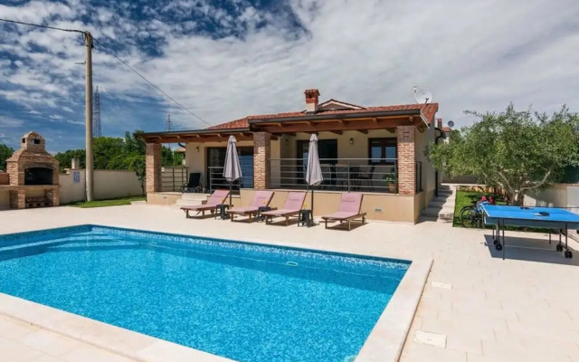 Villa Monteci Comfortable Holiday Residence