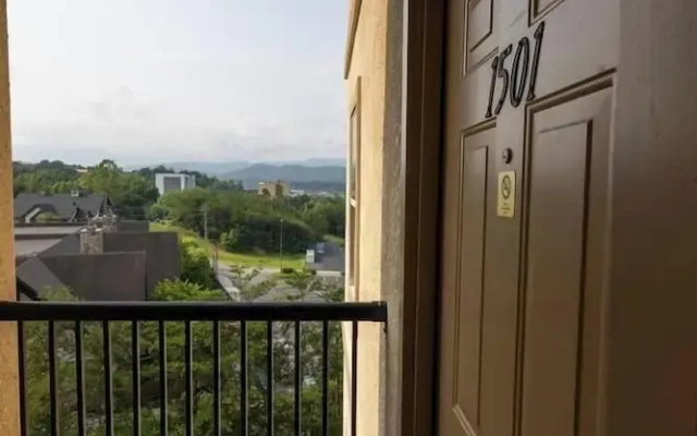 Mountain View Condo 1501