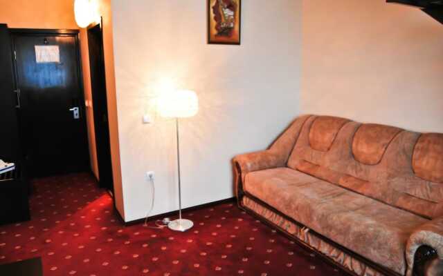 Hotel Magic Trivale