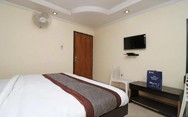 Punjab Regency By OYO Rooms