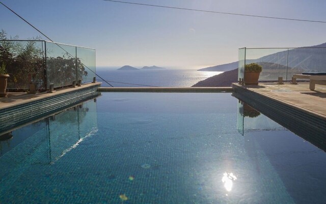 Villa Swan